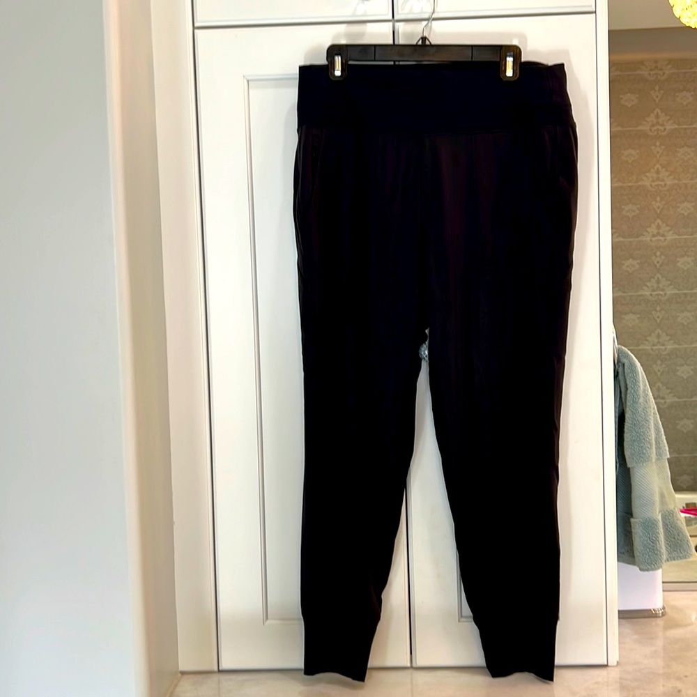 Athleta dressy jogger pants Large - like new